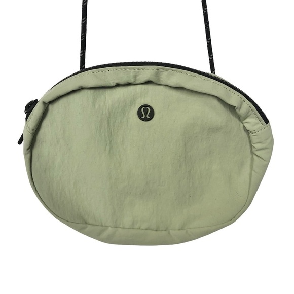 Lululemon Light Mint Green Circle Oval Crossbody Bag - Picture 2 of 3